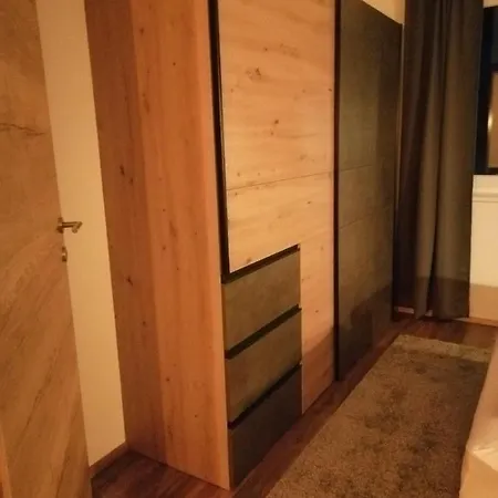 Apartment Apart Alex Prutz